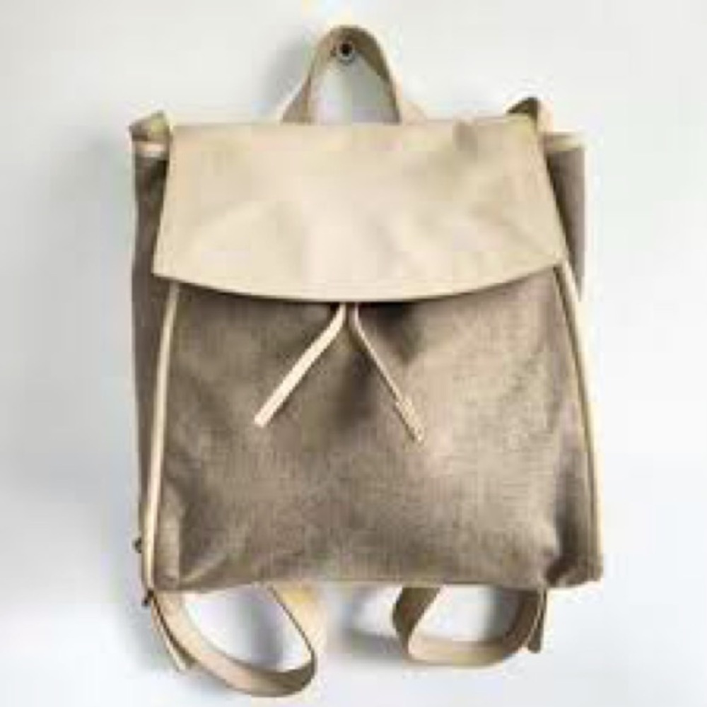 Skateboard Ebba Elegant Beige Women's Backpack. New, but no tags.